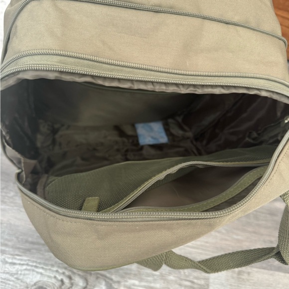 BEIS Green Canvas Backpack - Picture 3 of 3